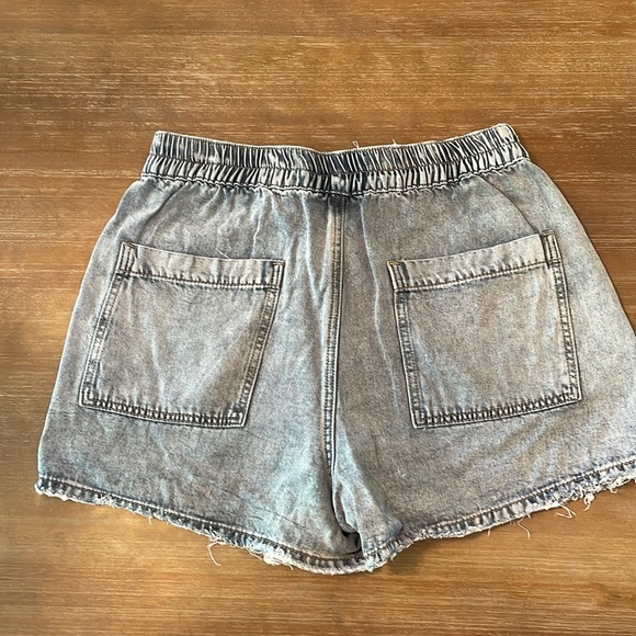 Wishlist Denim Shorts - Picture 3 of 5